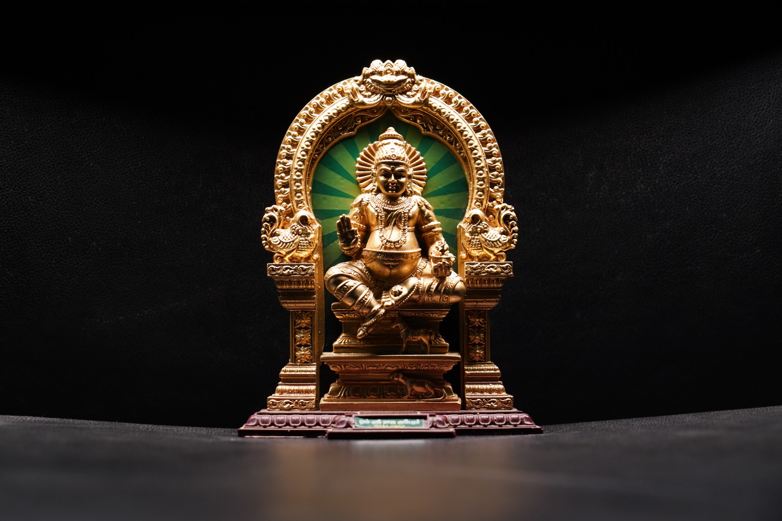 Raja Kuberar statue Small